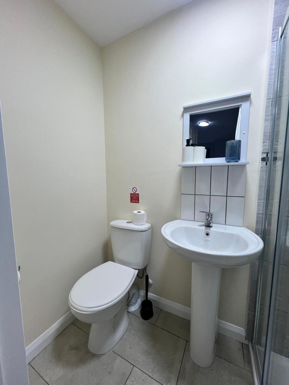 Modern Apartment Off-Road Parking-Twin Room Suite 4 Nottingham Kültér fotó